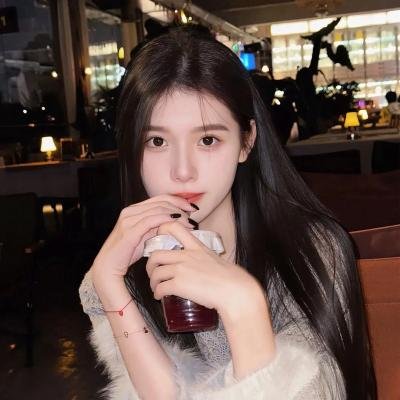燕子与鹦鹉